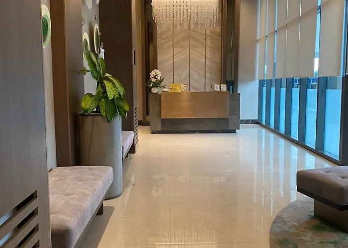 Gentry Manor 1br With Balcony Near Okada - 6a * Manila