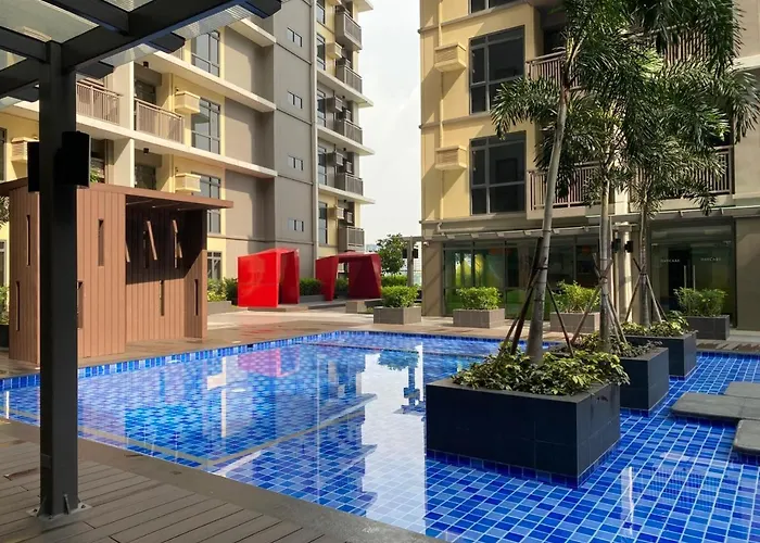 Gentry Manor 1br With Balcony Near Okada - 6a