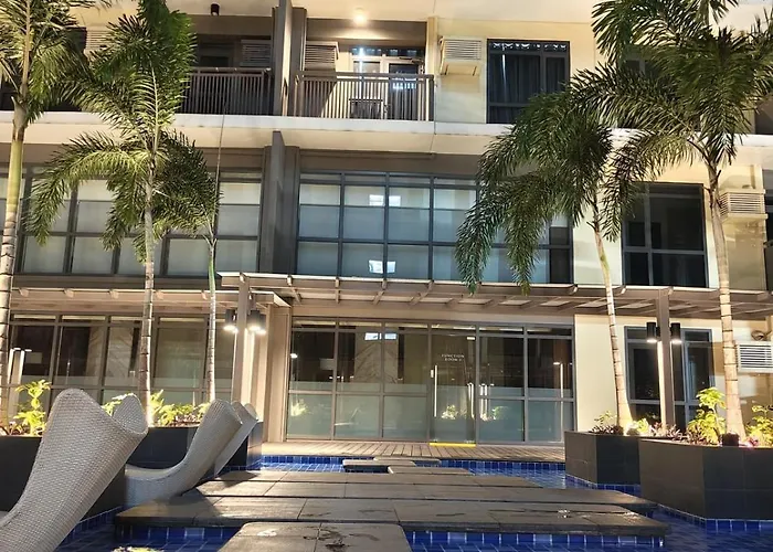Gentry Manor 1br With Balcony Near Okada - 6a *